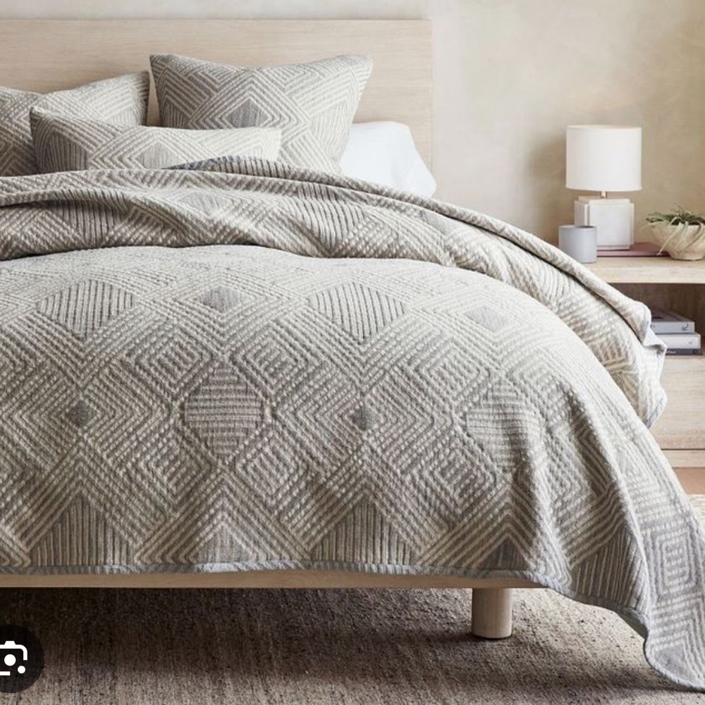 Pottery Barn Sweet July Geo Cotton Coverlet Caramel Beige Full Queen RARE